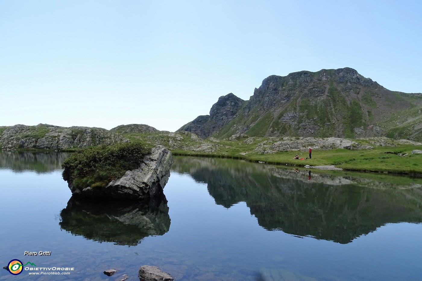 46 Lago di Ponteranica superiore...isolotto.JPG -                                